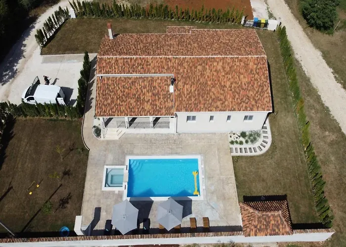 Feriehus Diana Poreč